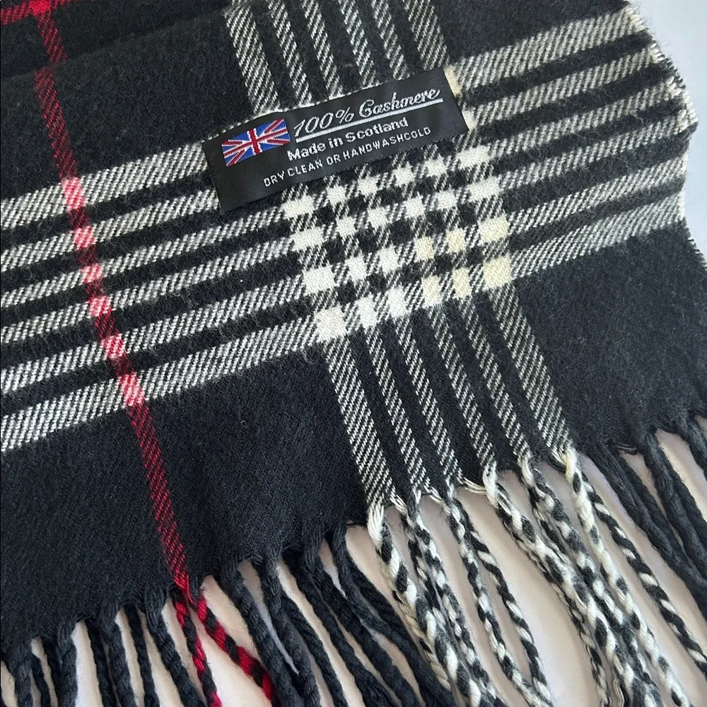 Made in Scotland 100% Cashmere Plaid Scarf